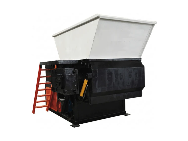 Heavy-duty dual-shaft industrial metal shredder